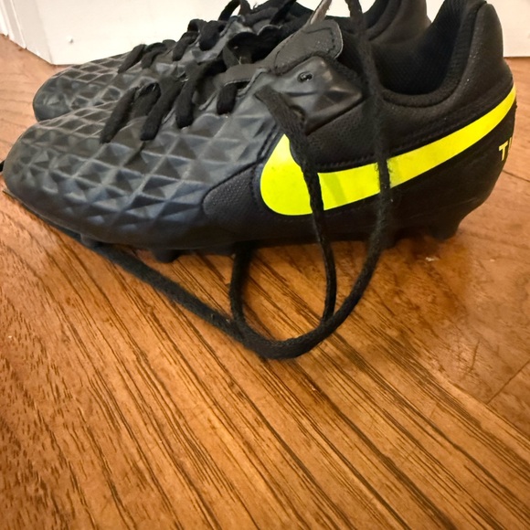 Nike Tiempo Kids Soccer Cleats - Black and Yellow - Picture 1 of 5